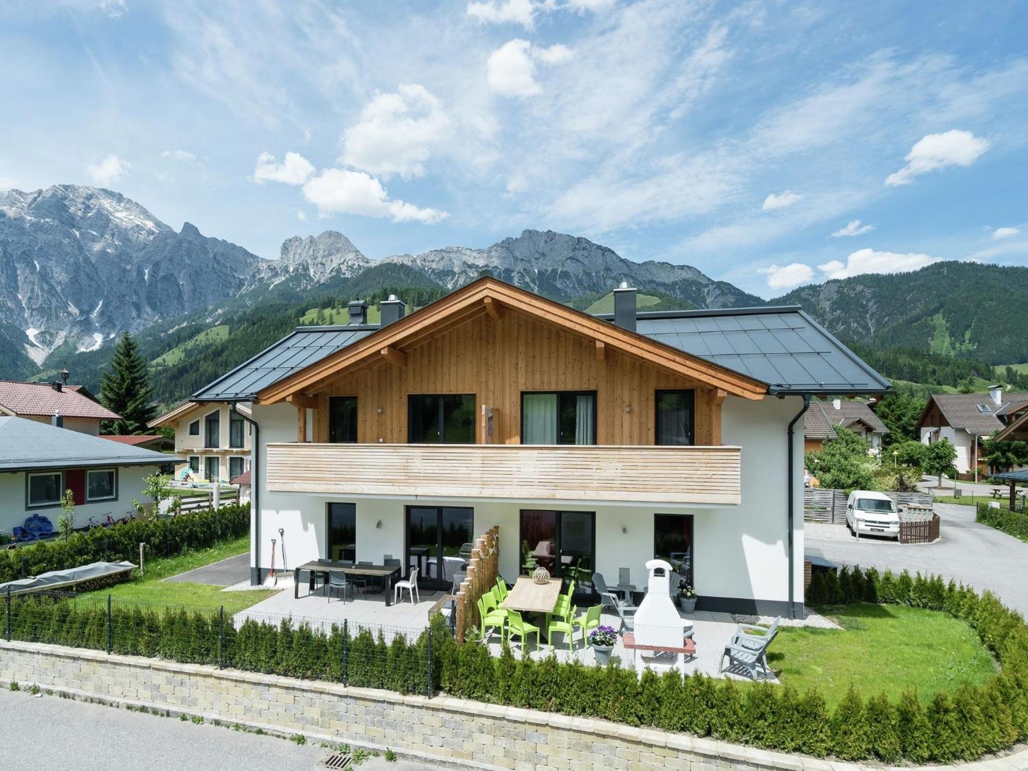 Modern Holiday Home In Leogang With Private Sauna 外观 照片